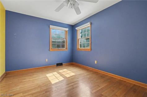 1372 Doncaster Drive Youngstown OH 44511