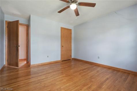 1372 Doncaster Drive Youngstown OH 44511