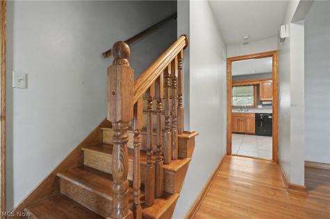 1372 Doncaster Drive Youngstown OH 44511