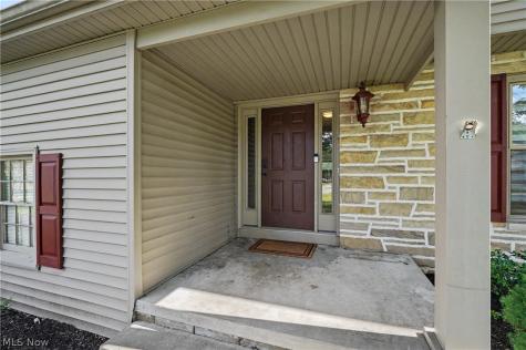 1372 Doncaster Drive Youngstown OH 44511