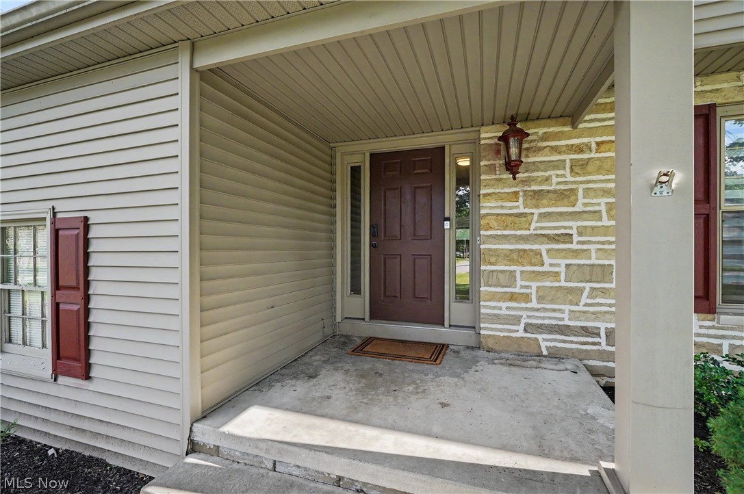 1372 Doncaster Drive Youngstown OH 44511
