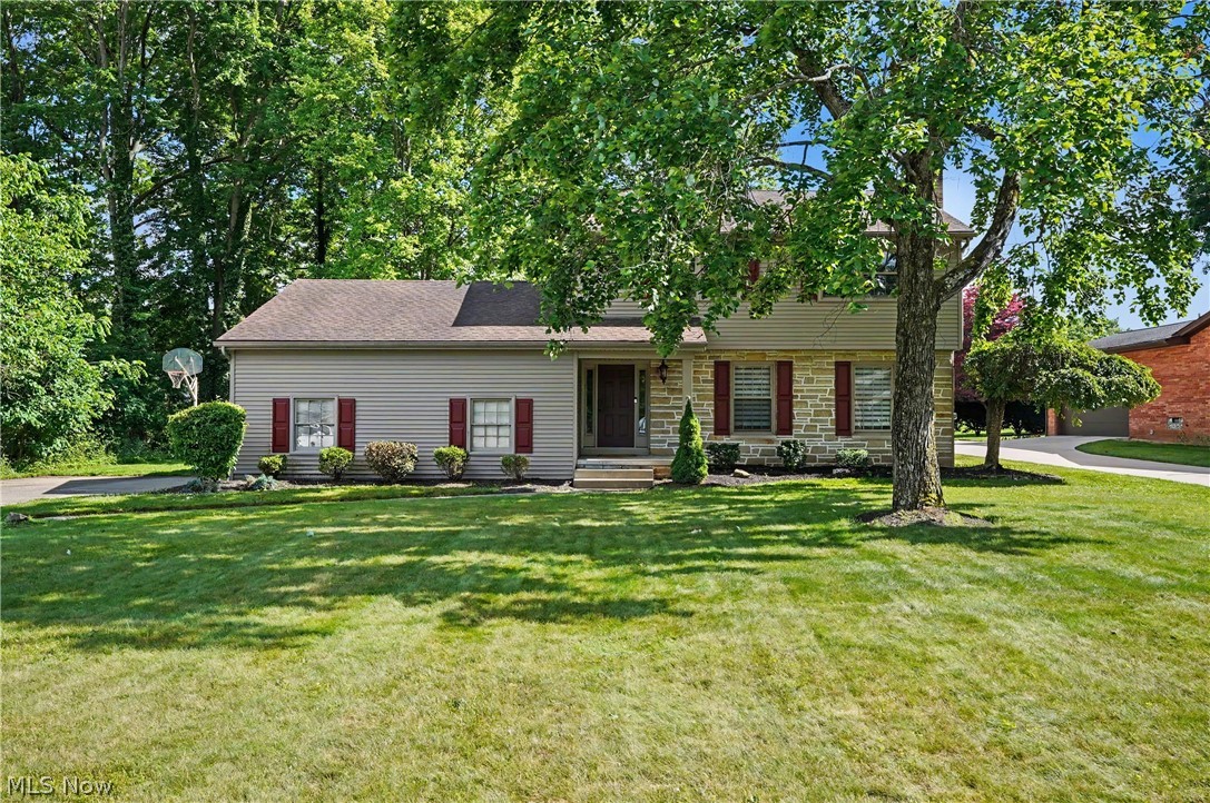 1372 Doncaster Drive Youngstown OH 44511