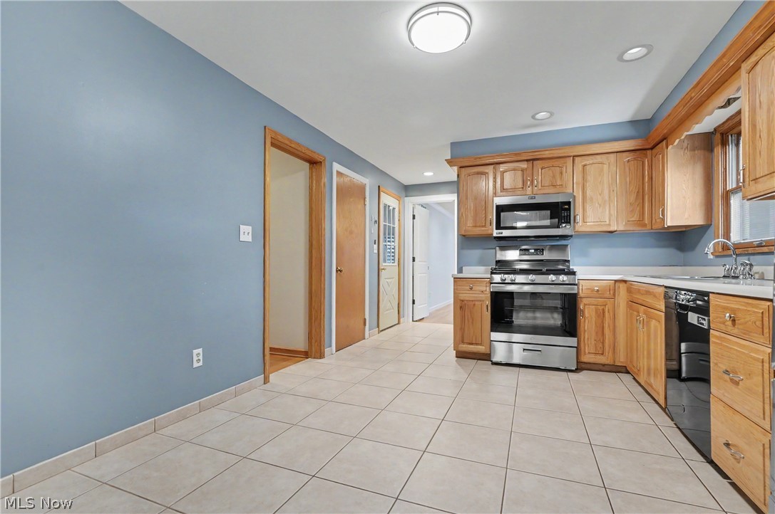 1372 Doncaster Drive Youngstown OH 44511