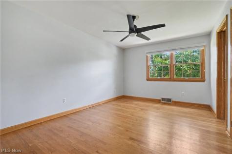 1372 Doncaster Drive Youngstown OH 44511