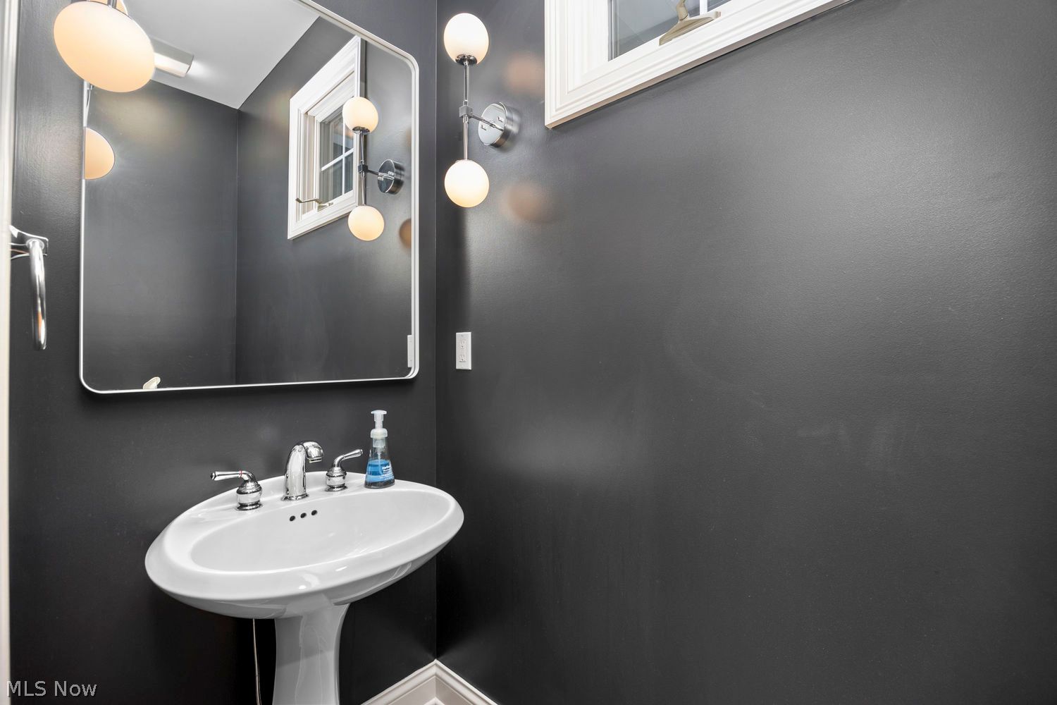 2834 Brooks Court Broadview Heights OH 44147