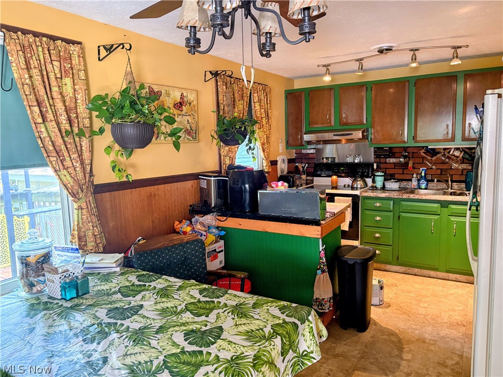 1717 Stirling Road Madison OH 44057