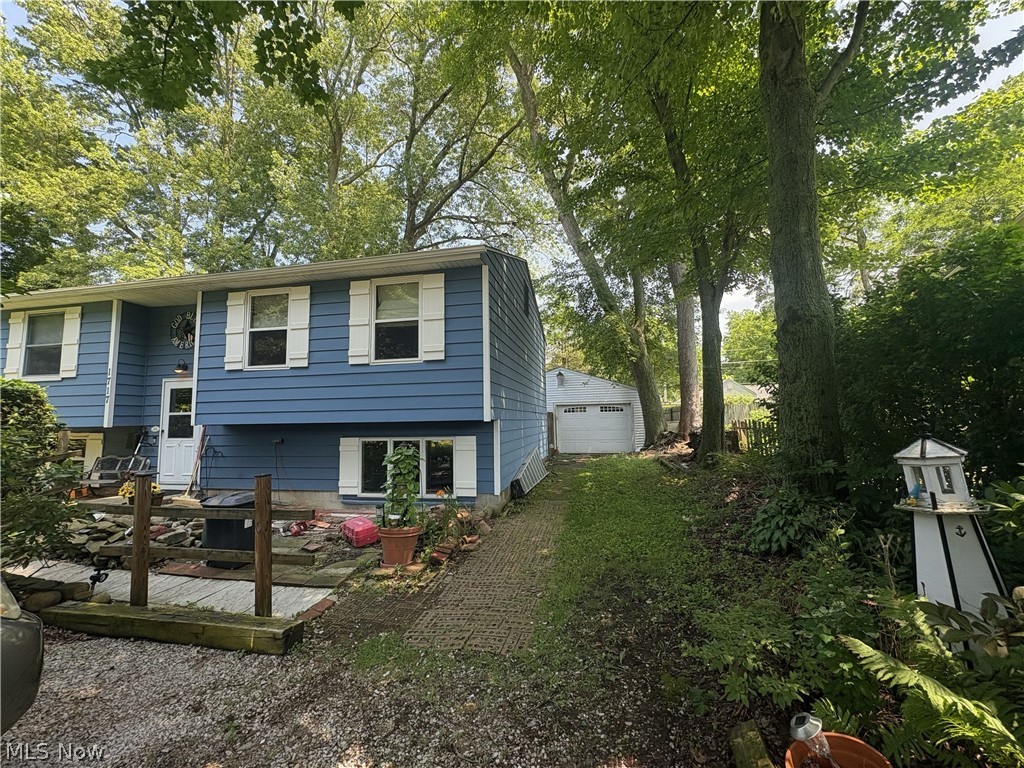 1717 Stirling Road Madison OH 44057