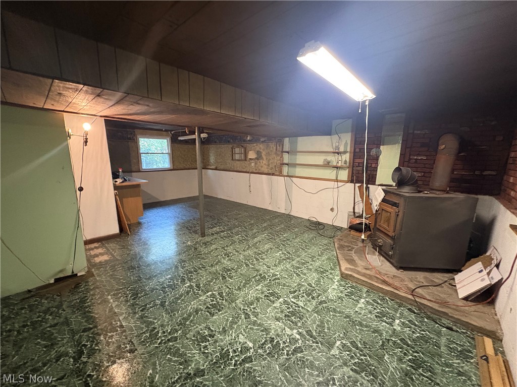 1717 Stirling Road Madison OH 44057