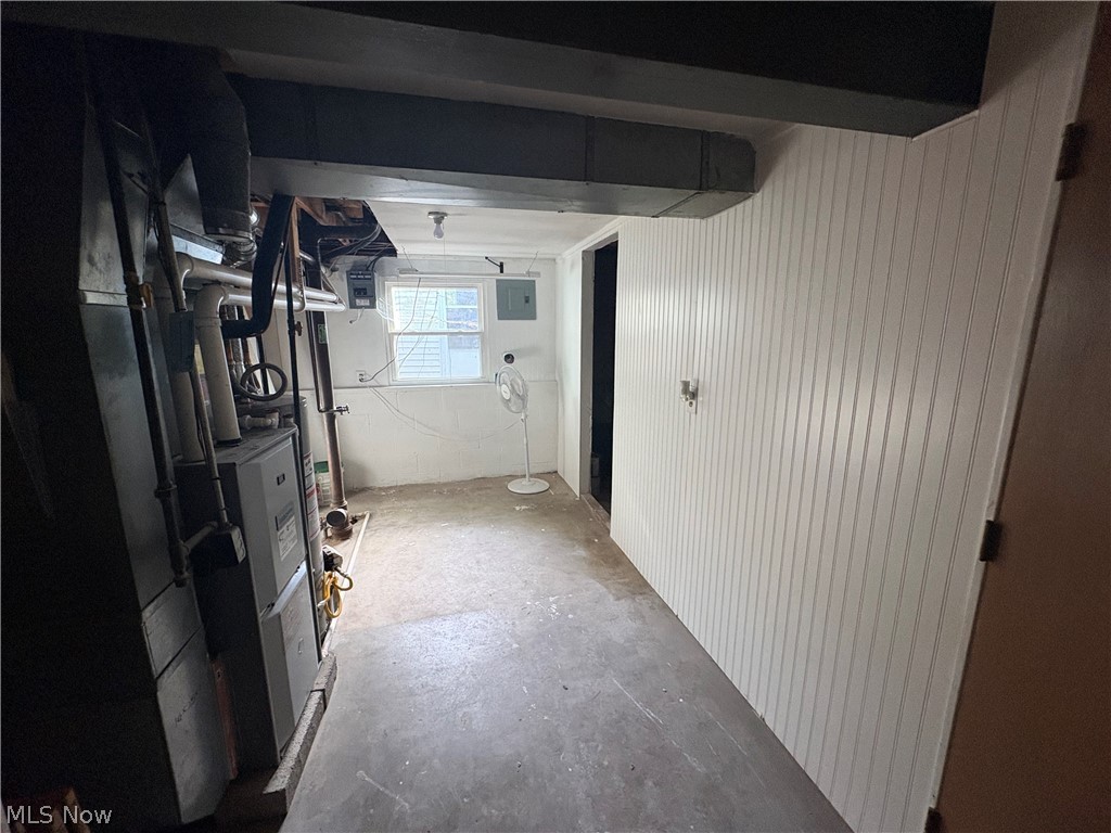 1717 Stirling Road Madison OH 44057