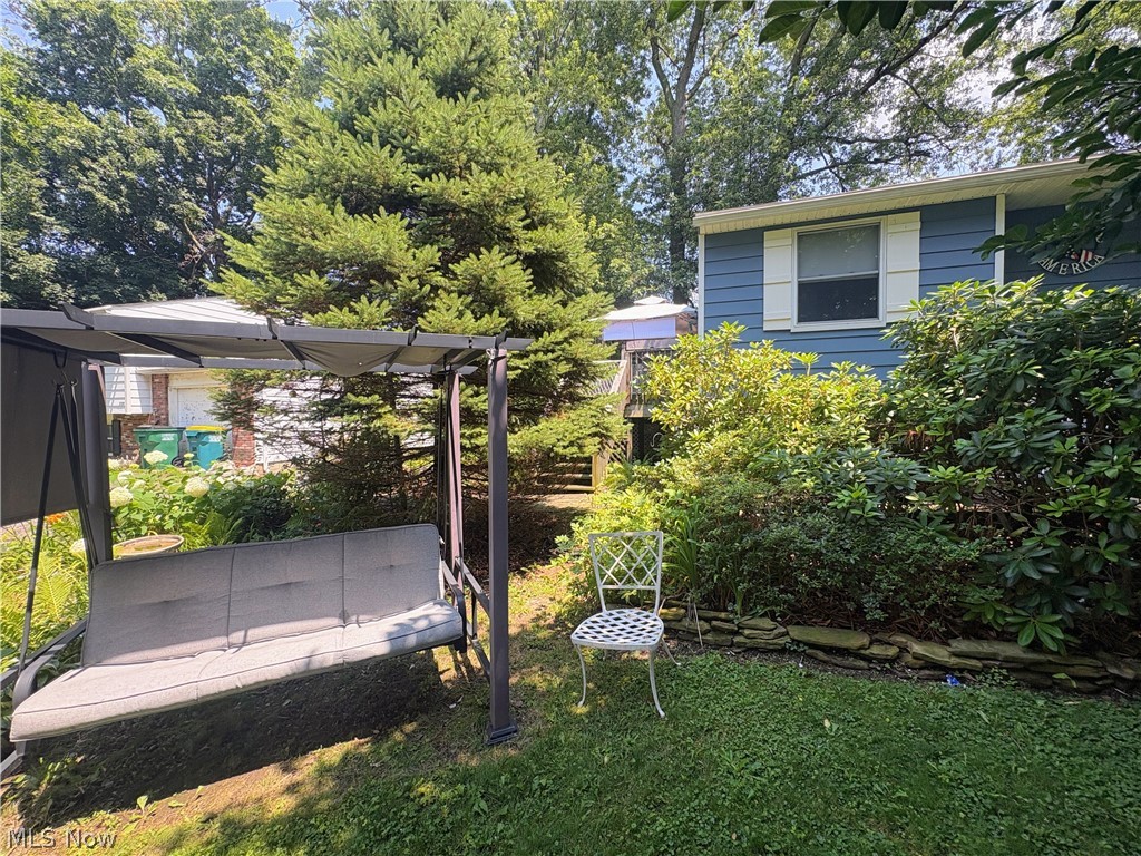 1717 Stirling Road Madison OH 44057