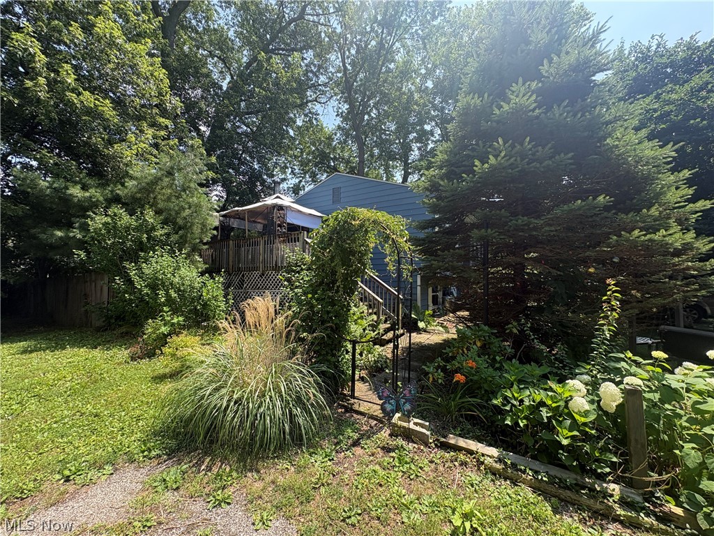 1717 Stirling Road Madison OH 44057