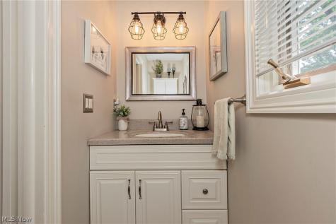 5778 Green Circle Willoughby OH 44094