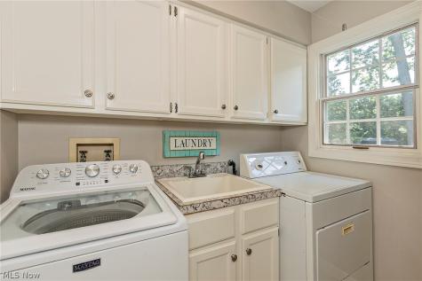 5778 Green Circle Willoughby OH 44094