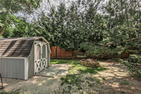 5778 Green Circle Willoughby OH 44094