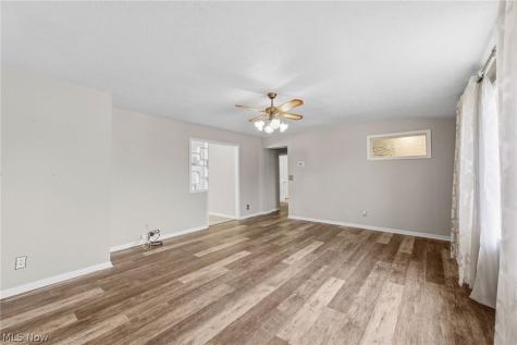 3803 Center Drive Parma OH 44134