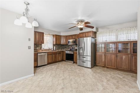 3803 Center Drive Parma OH 44134