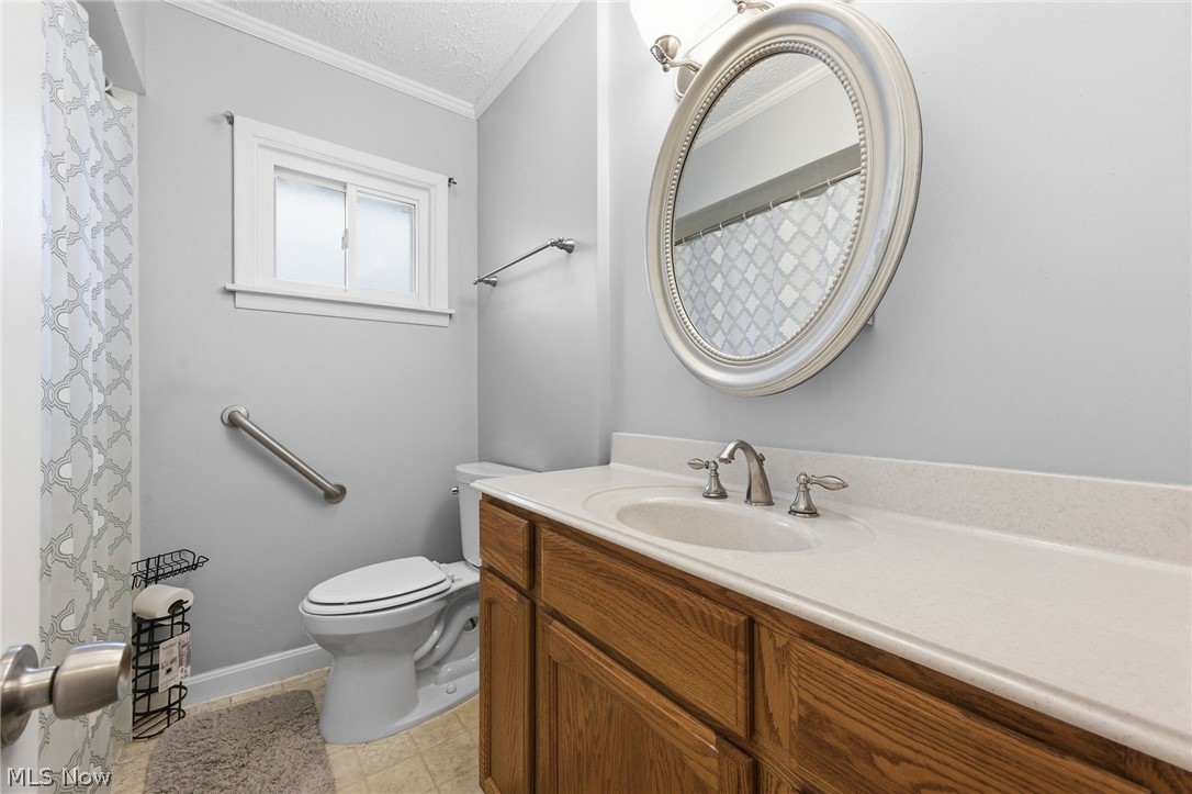 3803 Center Drive Parma OH 44134