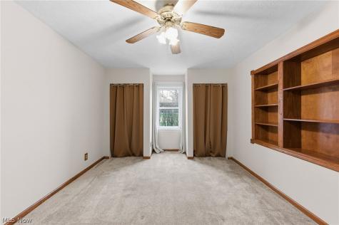 3803 Center Drive Parma OH 44134