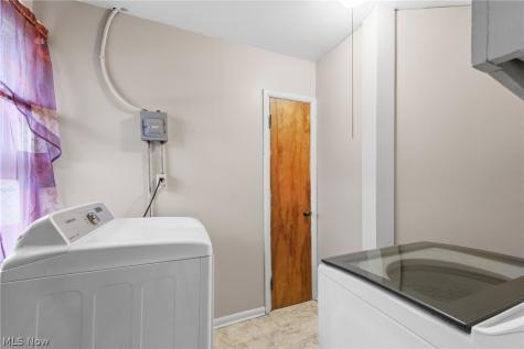 3803 Center Drive Parma OH 44134