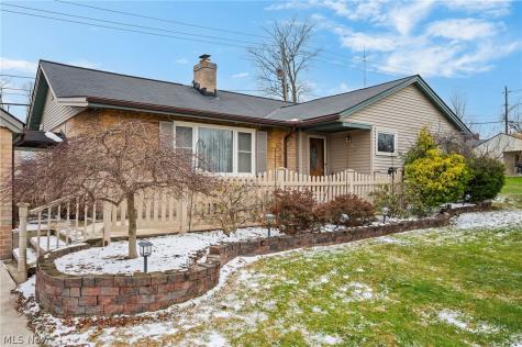 3803 Center Drive Parma OH 44134