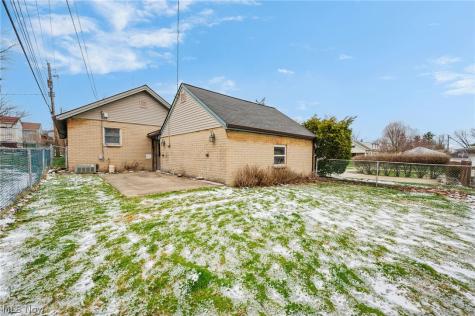 3803 Center Drive Parma OH 44134