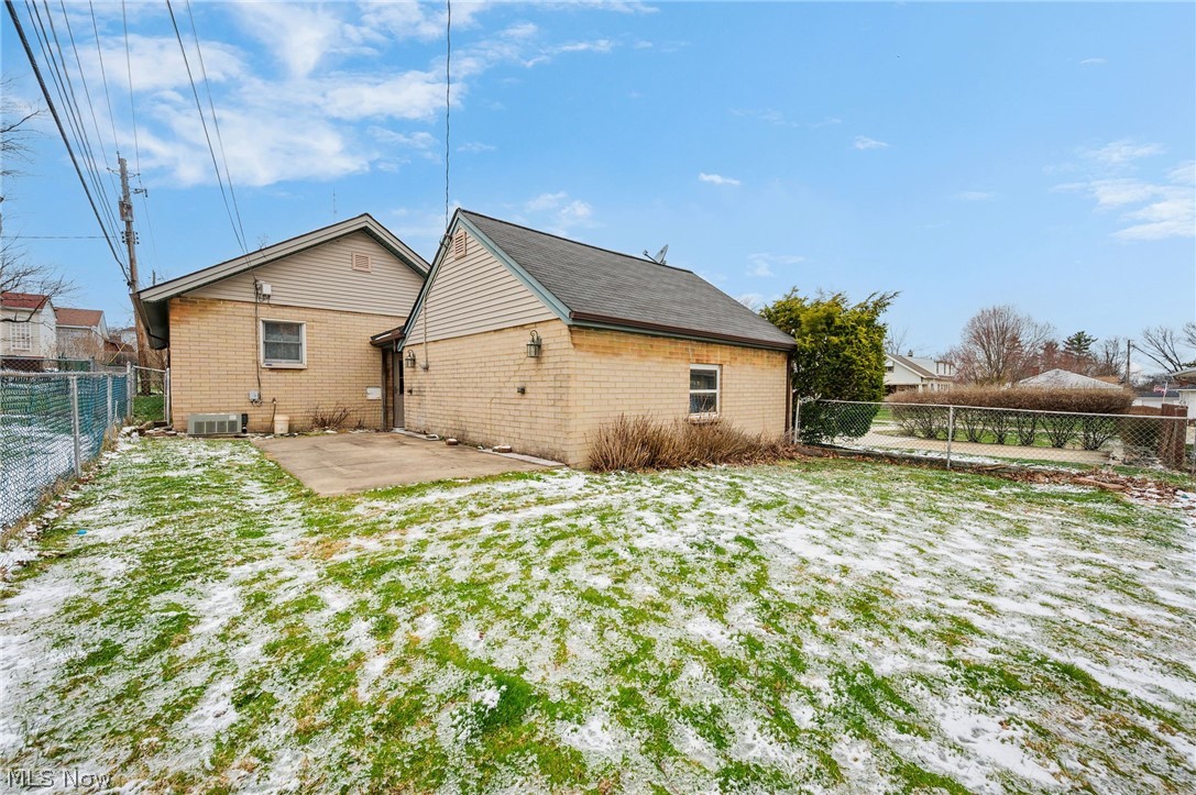 3803 Center Drive Parma OH 44134