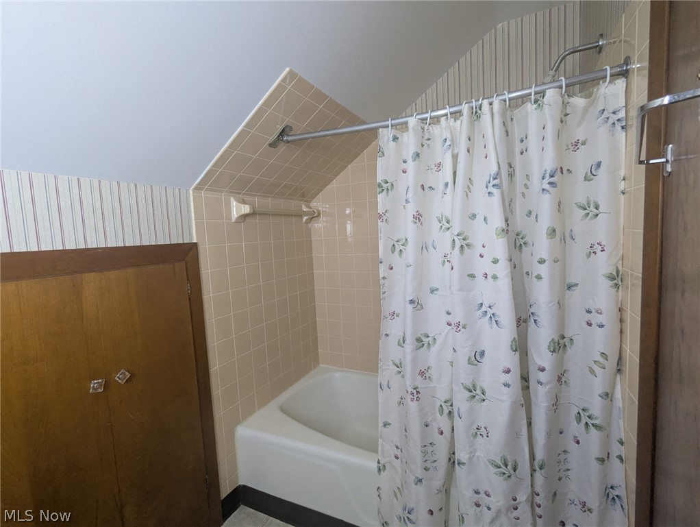2068 Miami Road Euclid OH 44117