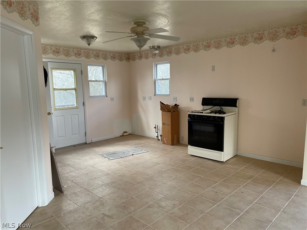 3440 Lakeside Drive Mineral Ridge OH 44440