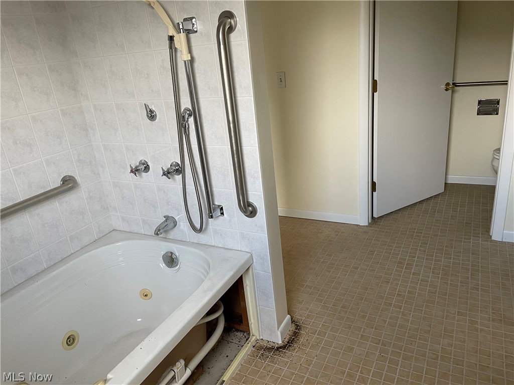 3440 Lakeside Drive Mineral Ridge OH 44440