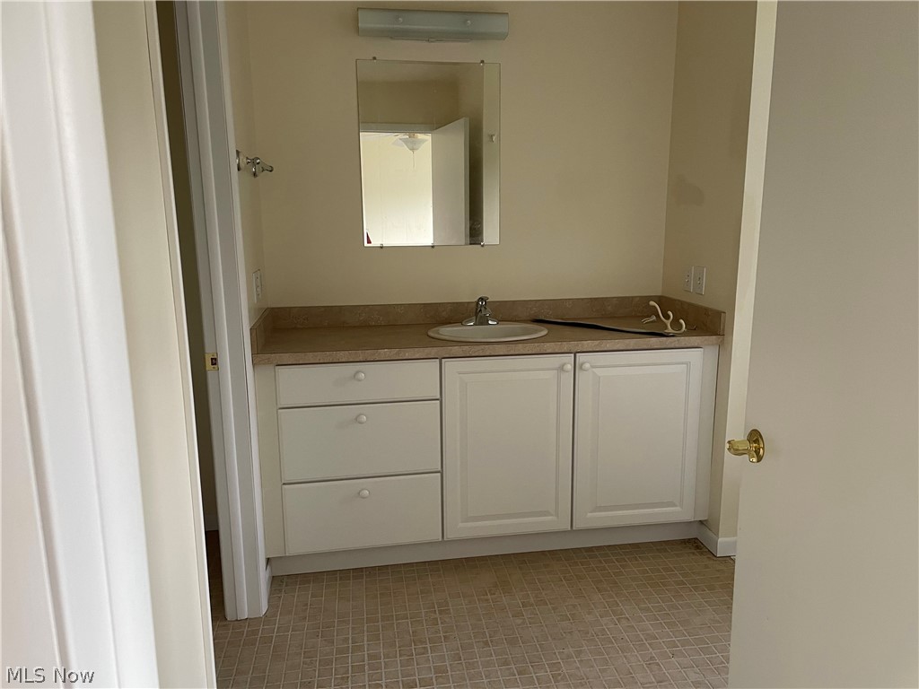 3440 Lakeside Drive Mineral Ridge OH 44440