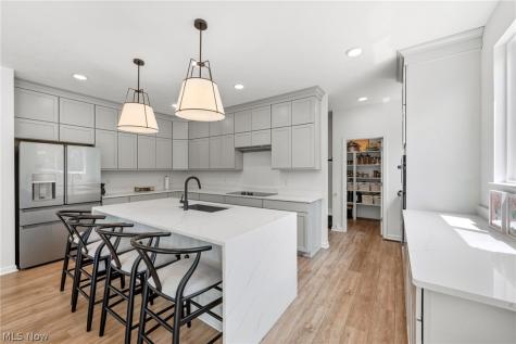 4384 Chaseline Ridge Brunswick OH 44212
