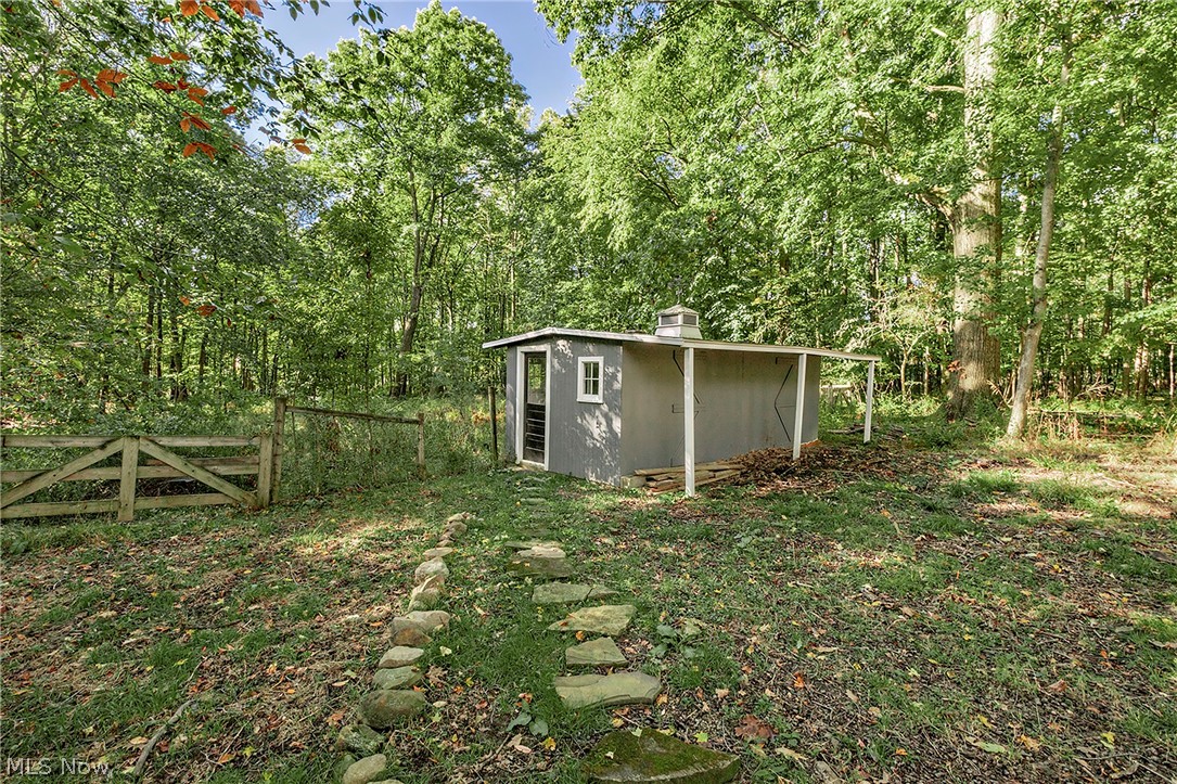 8165 Chagrin Mills Road Chagrin Falls OH 44022