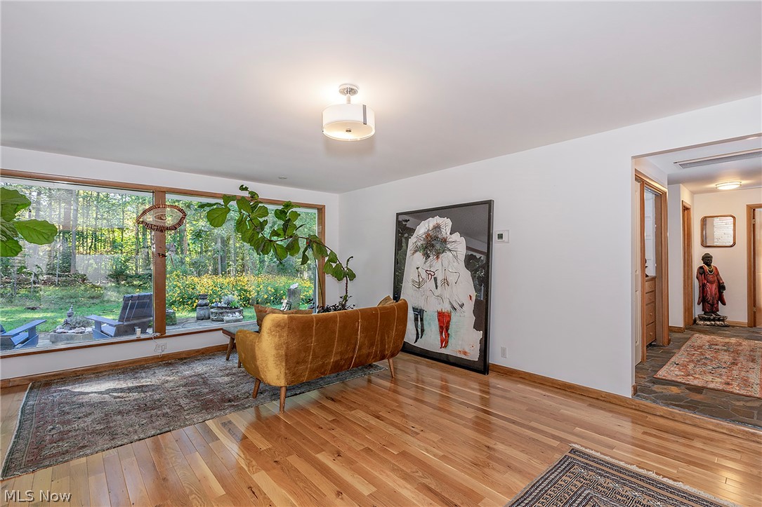 8165 Chagrin Mills Road Chagrin Falls OH 44022