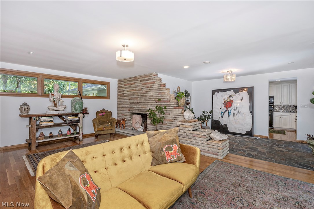 8165 Chagrin Mills Road Chagrin Falls OH 44022