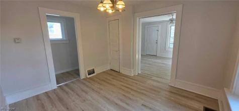 496 Rothrock Avenue Akron OH 44314