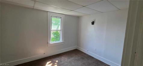 496 Rothrock Avenue Akron OH 44314