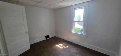 496 Rothrock Avenue Akron OH 44314