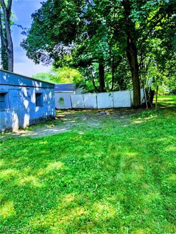 496 Rothrock Avenue Akron OH 44314