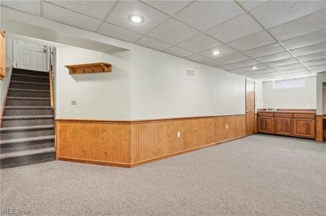 1711 Thornapple Avenue Akron OH 44301
