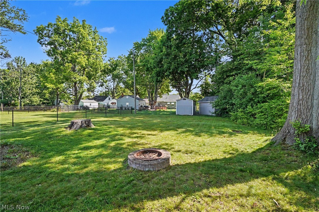 1711 Thornapple Avenue Akron OH 44301
