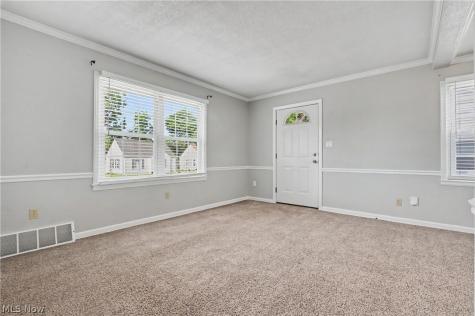 1711 Thornapple Avenue Akron OH 44301