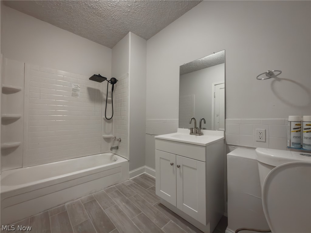 9409 Empire Avenue Cleveland OH 44108