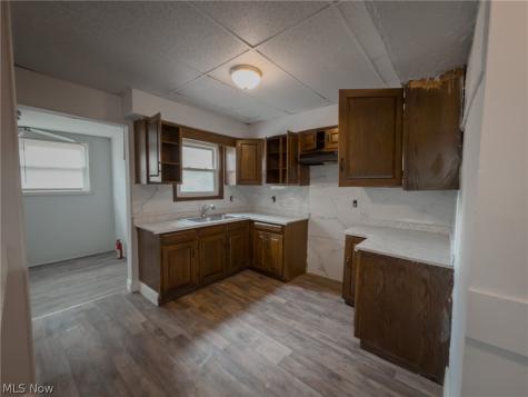 9409 Empire Avenue Cleveland OH 44108
