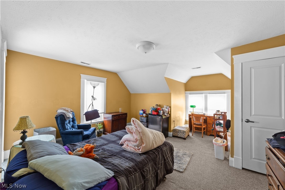 1483 E 105th Street Cleveland OH 44106