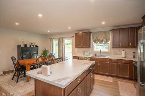 2655 Elkford Circle NE Canton OH 44721