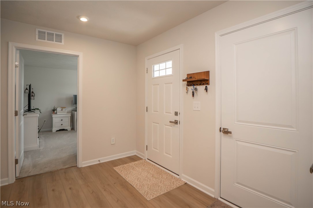 2655 Elkford Circle NE Canton OH 44721
