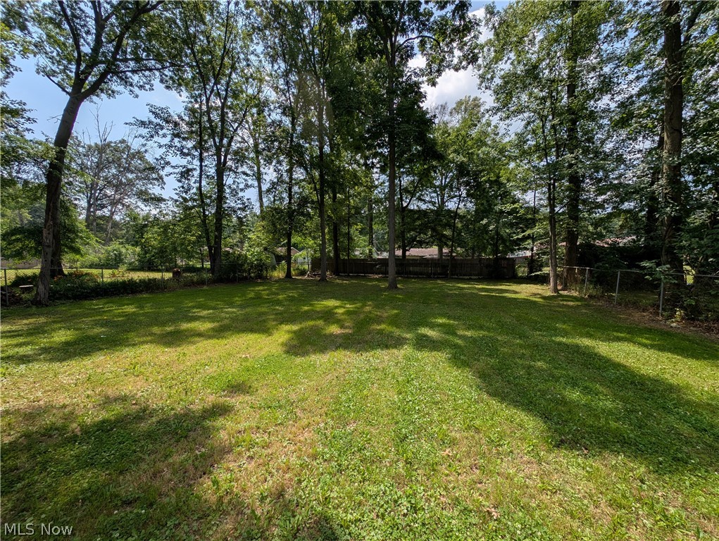 18015 Hillcrest Drive Lake Milton OH 44429