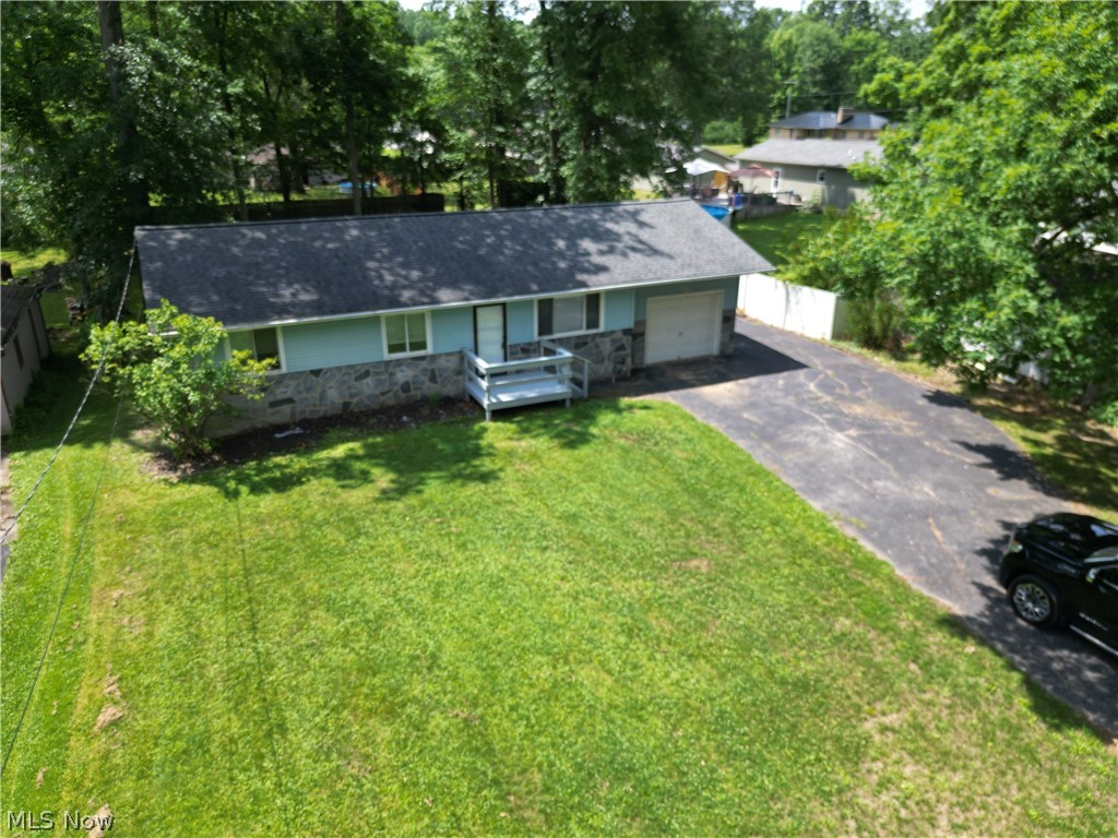 18015 Hillcrest Drive Lake Milton OH 44429