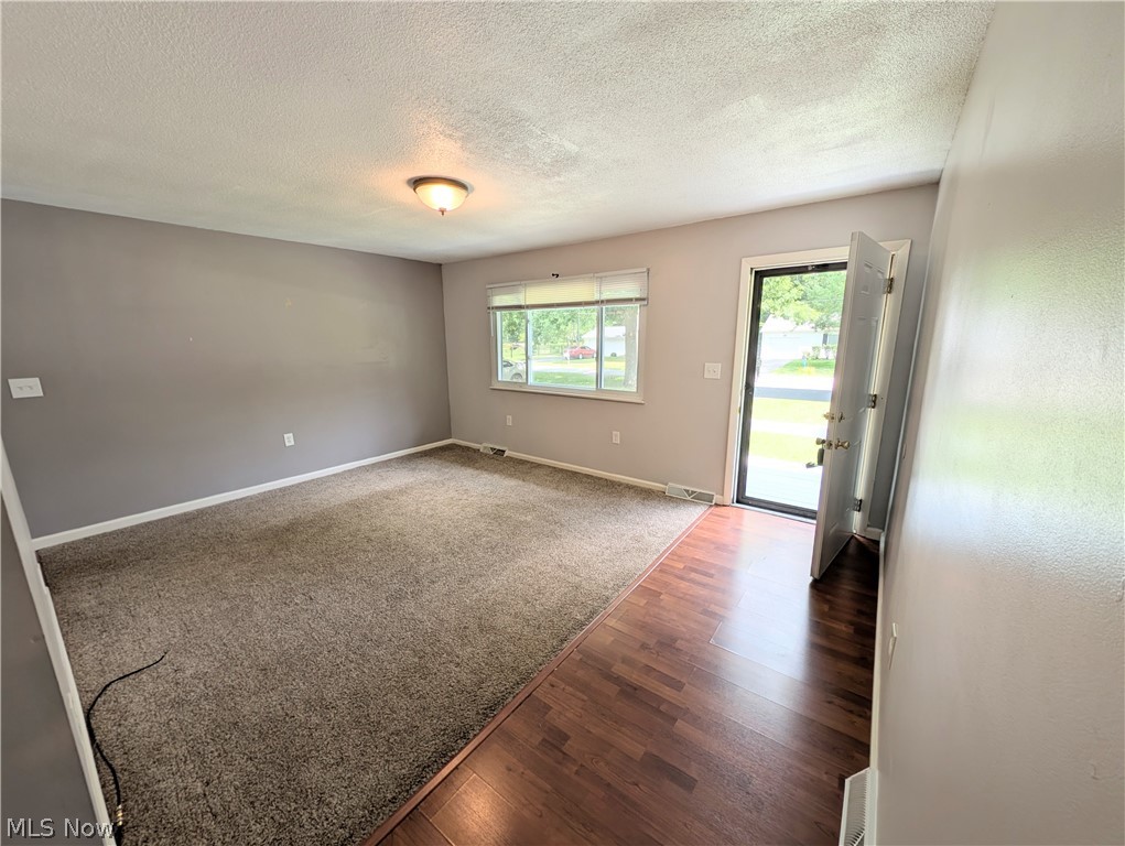 18015 Hillcrest Drive Lake Milton OH 44429