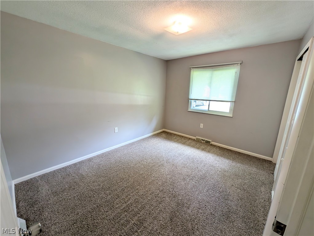 18015 Hillcrest Drive Lake Milton OH 44429